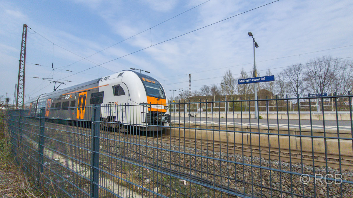 Rhein-Ruhr-Express (RRX) am Hauptbahnhof Mülheim
