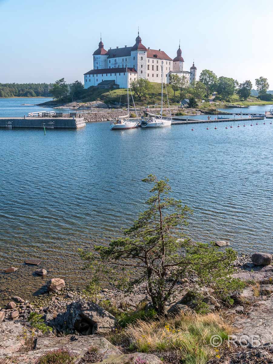 Schloss Läckö mit Bootshafen