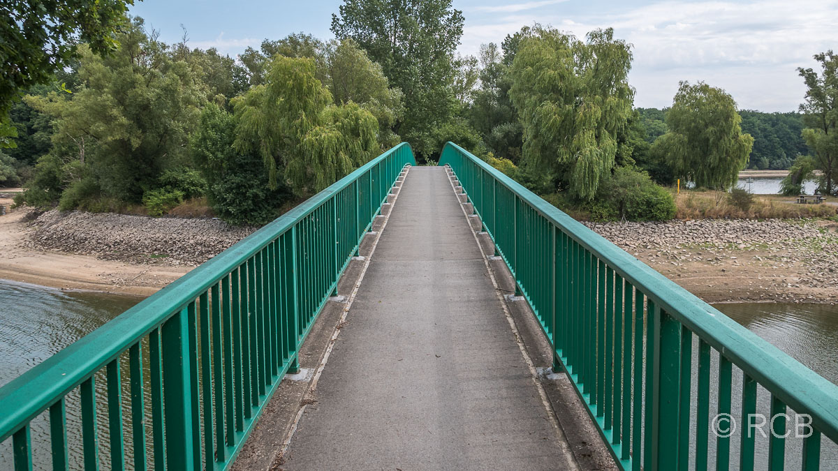 Brücke zwischen großem und kleinem Hullerner Stausee