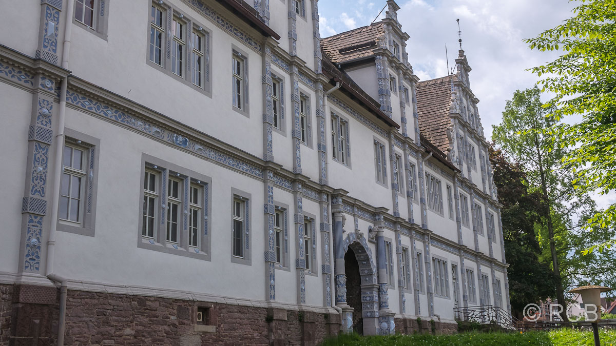 Schloss Bevern, Schlossfassade