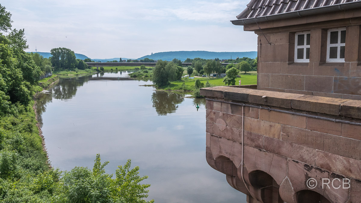 Blick vom Mittellandkanal über die Weser zur Porta Westfalica