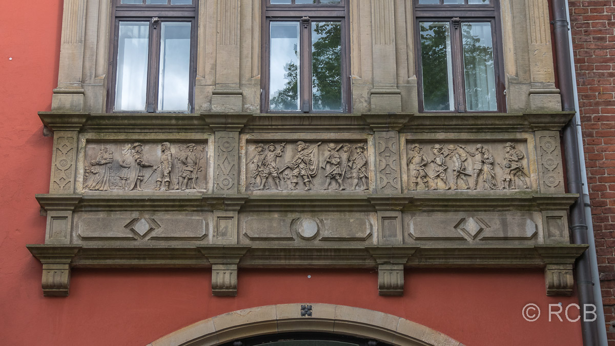 Nienburg, Fries mit Darstellung des "Wähligen Rotts"