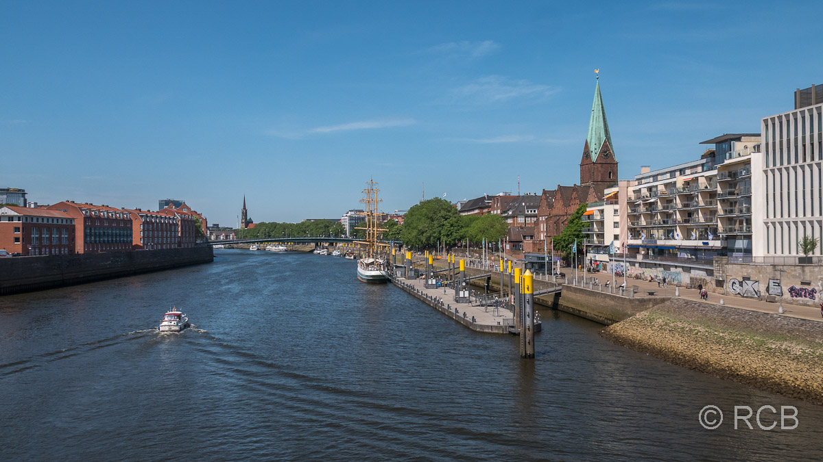 Bremen, Weser mit Martinianleger