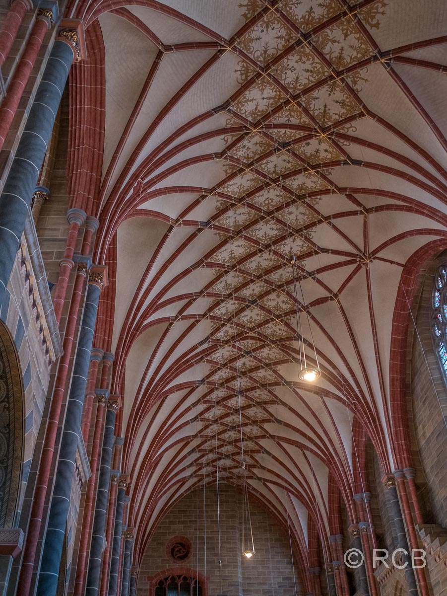 Dom St. Petri, Deckengewölbe im Seitenschiff
