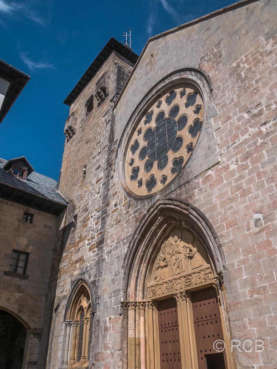 Klosterkirche Santa María de Roncesvalles, Portal