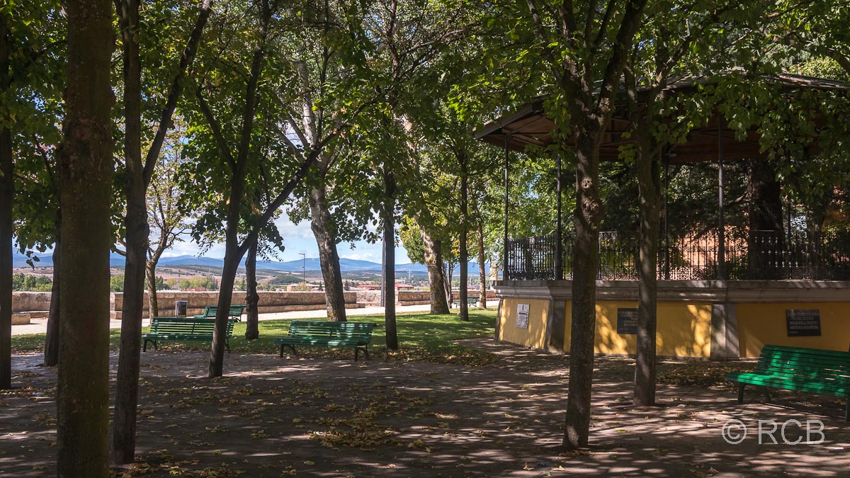 Park mit Pavillon in Astorga