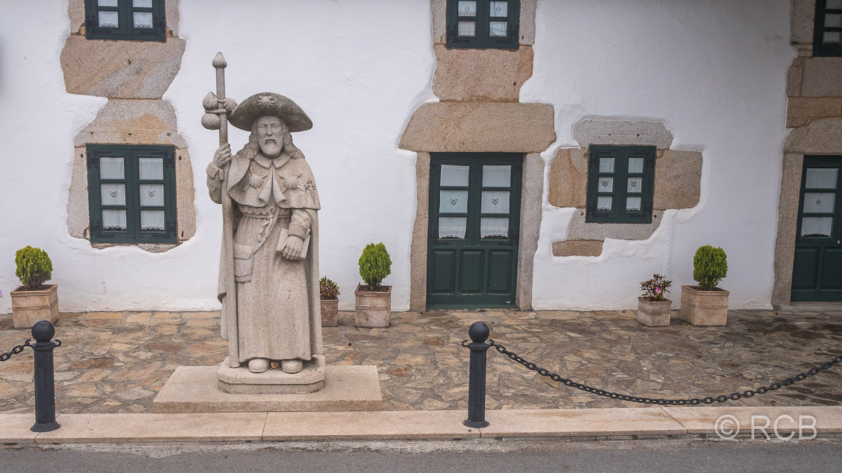 Pilgerdenkmal in O Coto