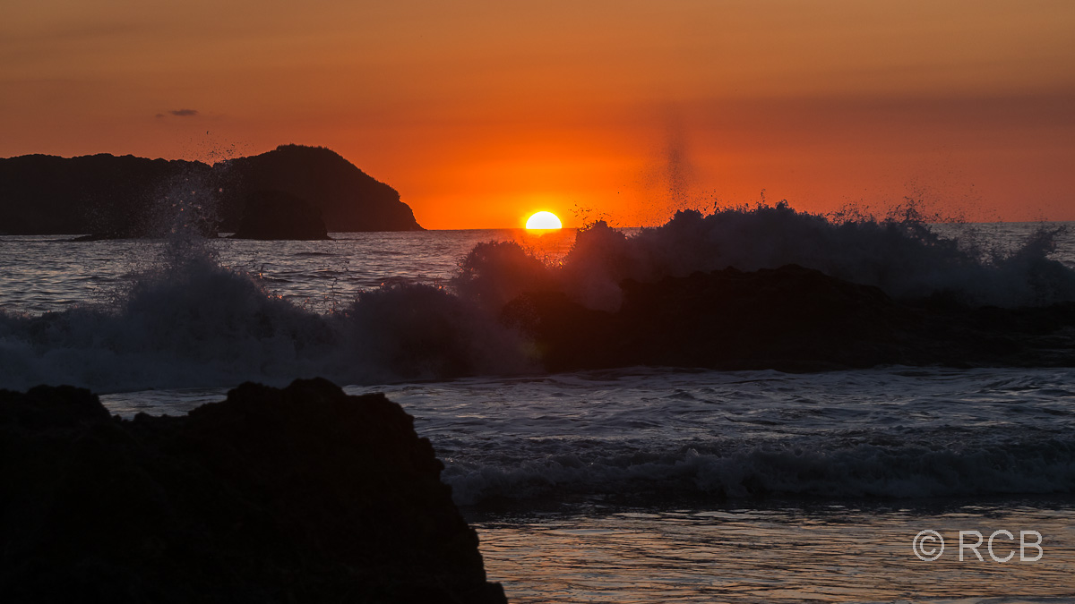 Sonnenuntergang am Strand von Manuel Antonio