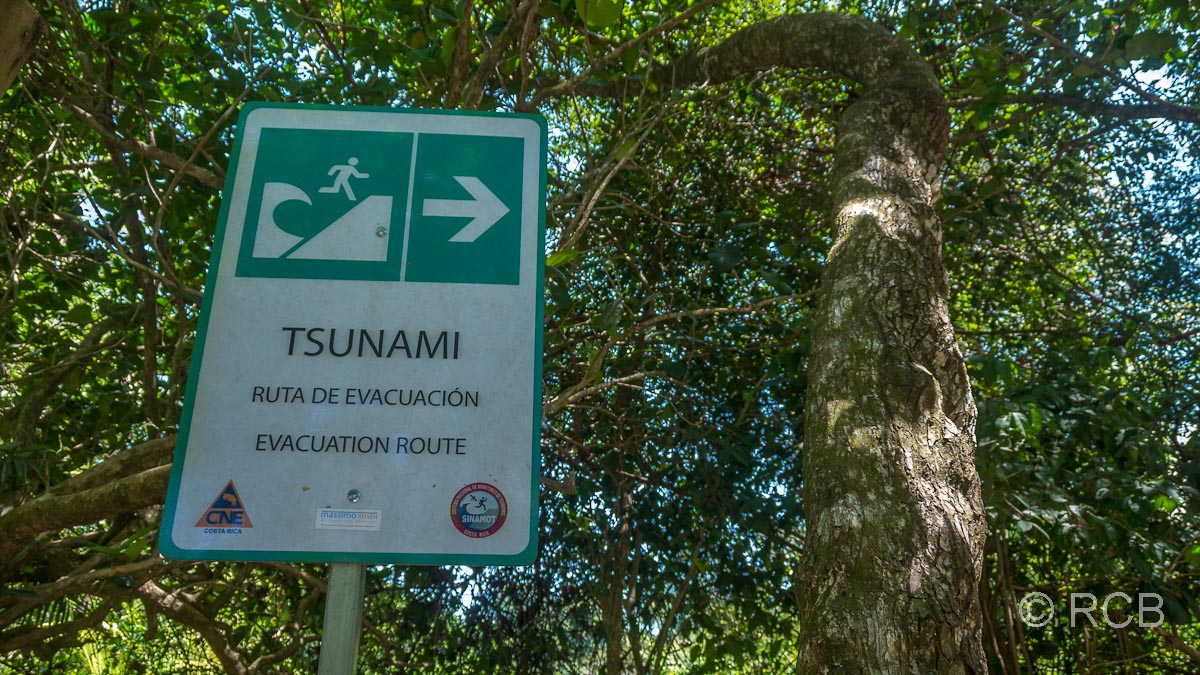Tsunami-Warnschild