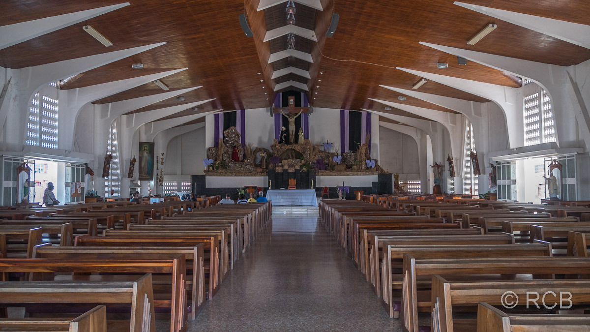 Innenraum der Kirche der unbefleckten Empfängnis, Liberia