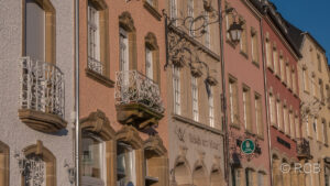 Häuserfront am Markt