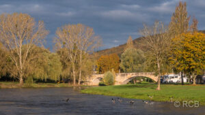 Brücke über einen Fluss