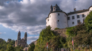 Pfarrkirche und Schloss