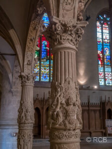 Säulen in der Kathedrale Notre-Dame