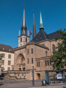 Kathedrale Notre-Dame, Westportal